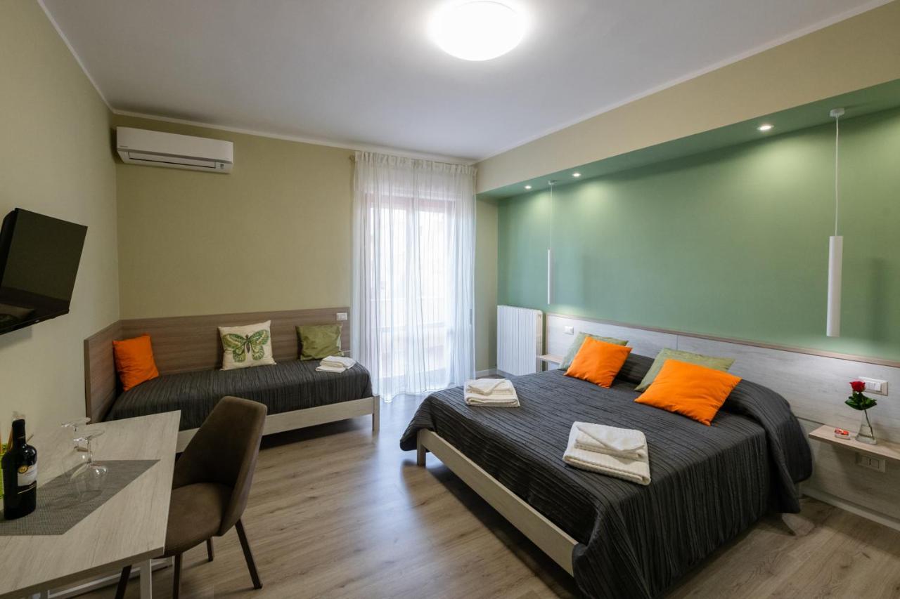 Bacco E Barocco Bed & Breakfast Lecce Exterior foto