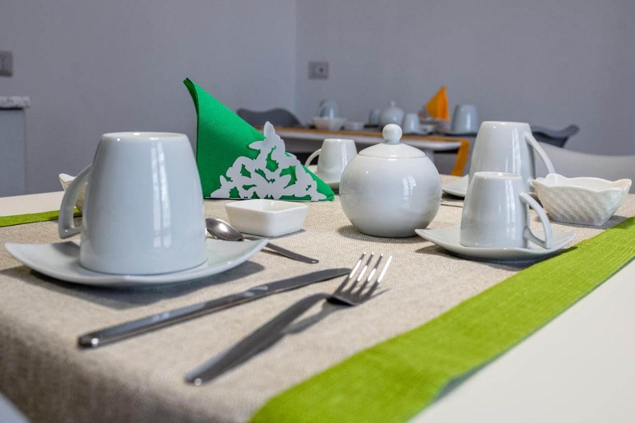 Bacco E Barocco Bed & Breakfast Lecce Exterior foto