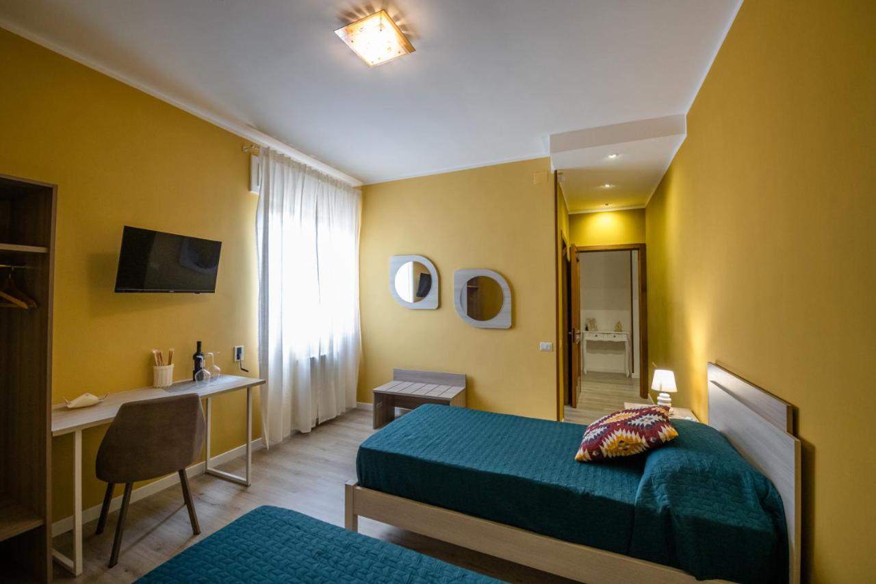 Bacco E Barocco Bed & Breakfast Lecce Exterior foto