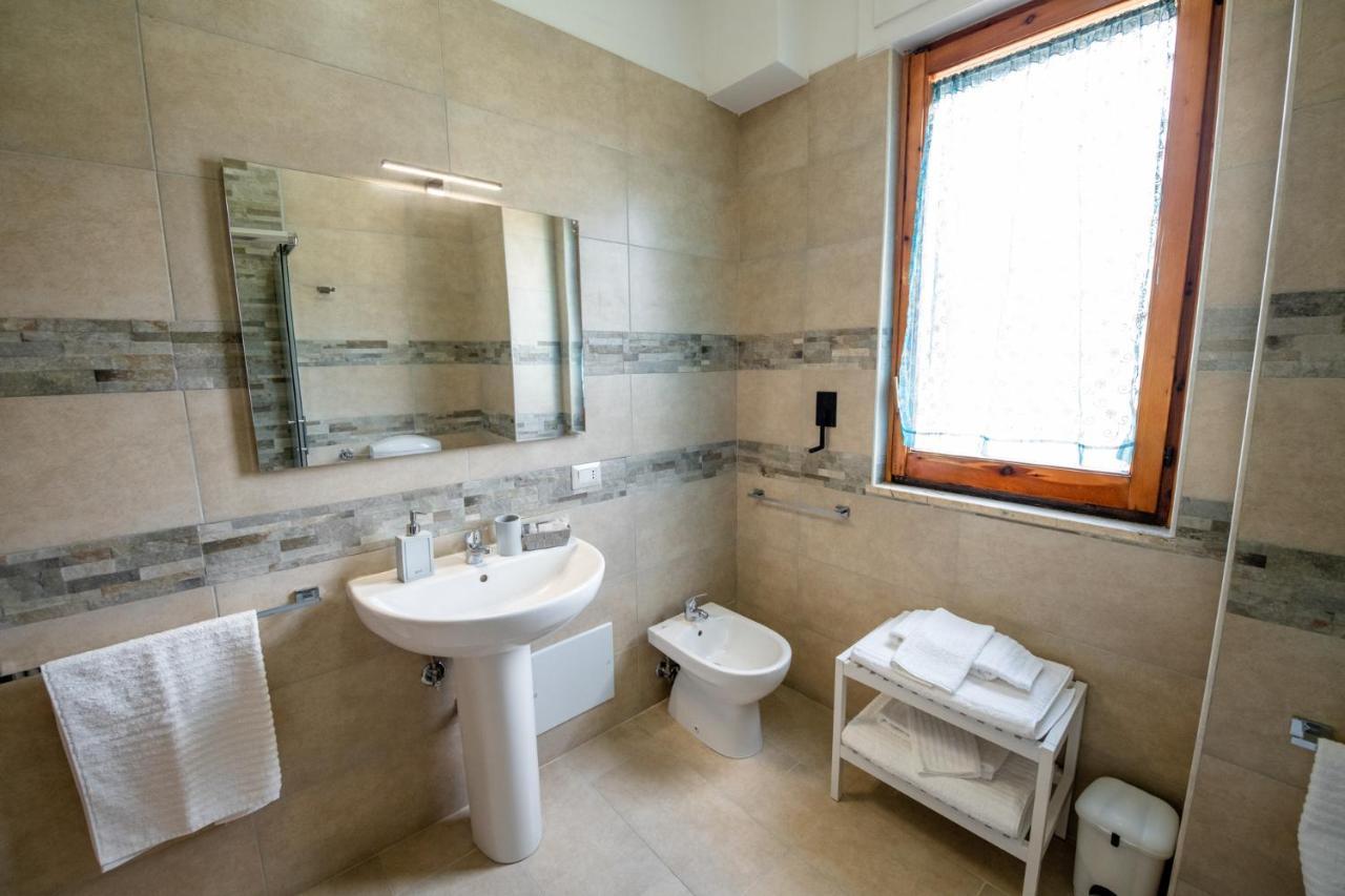 Bacco E Barocco Bed & Breakfast Lecce Exterior foto