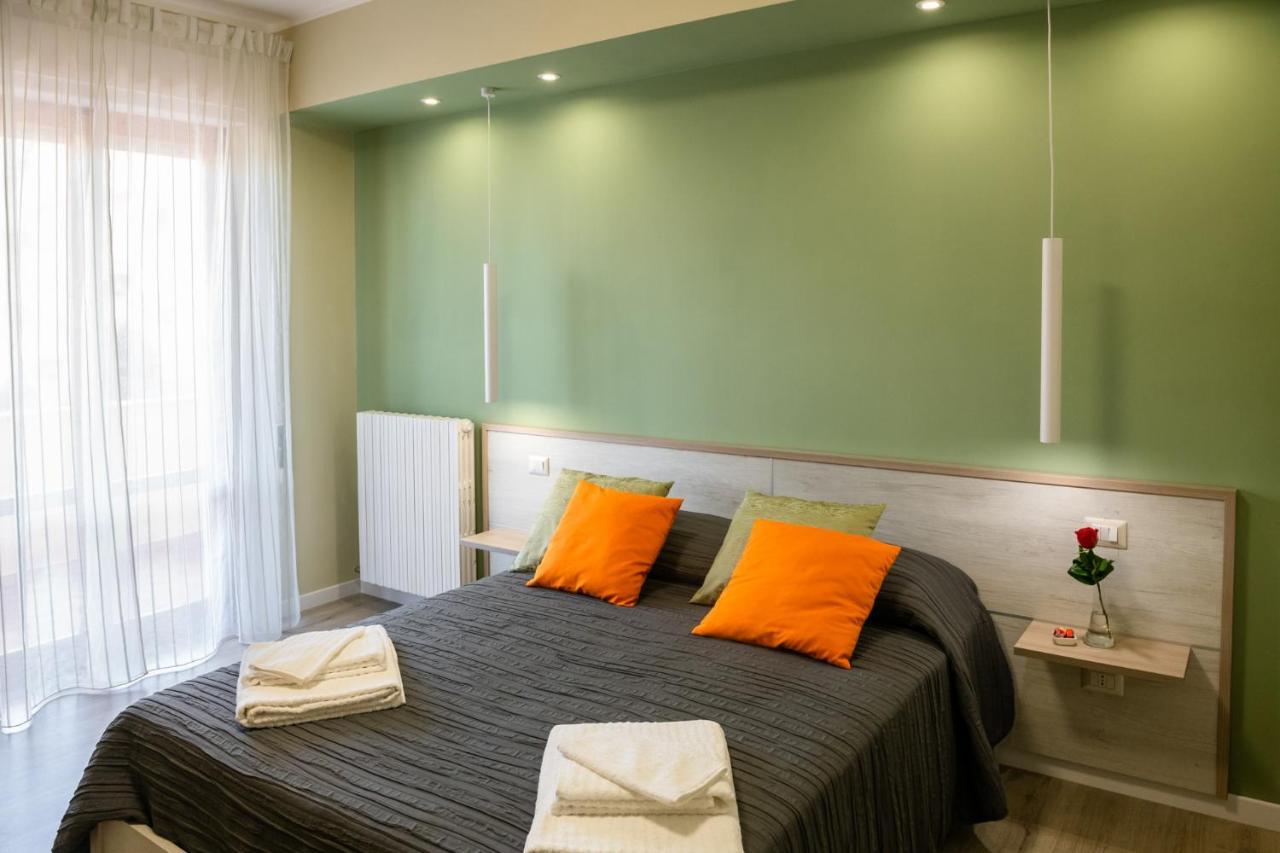 Bacco E Barocco Bed & Breakfast Lecce Exterior foto